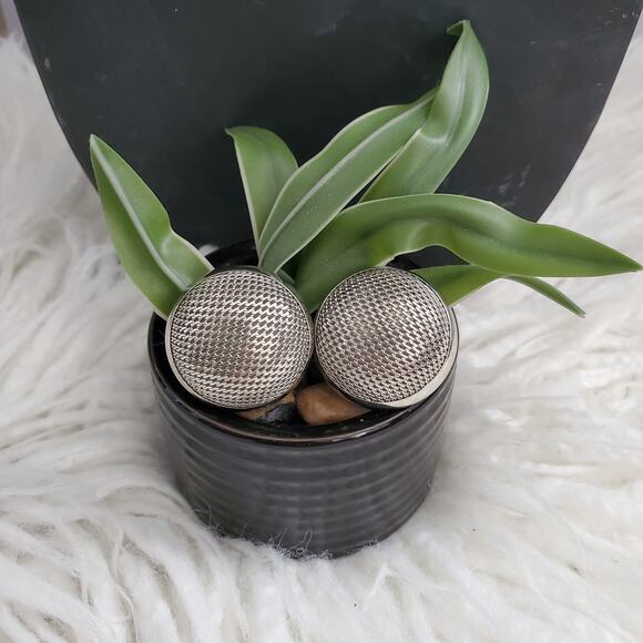 Vintage Silver Tone Hollow Metal Mesh Round Earrings - Picture 1 of 6